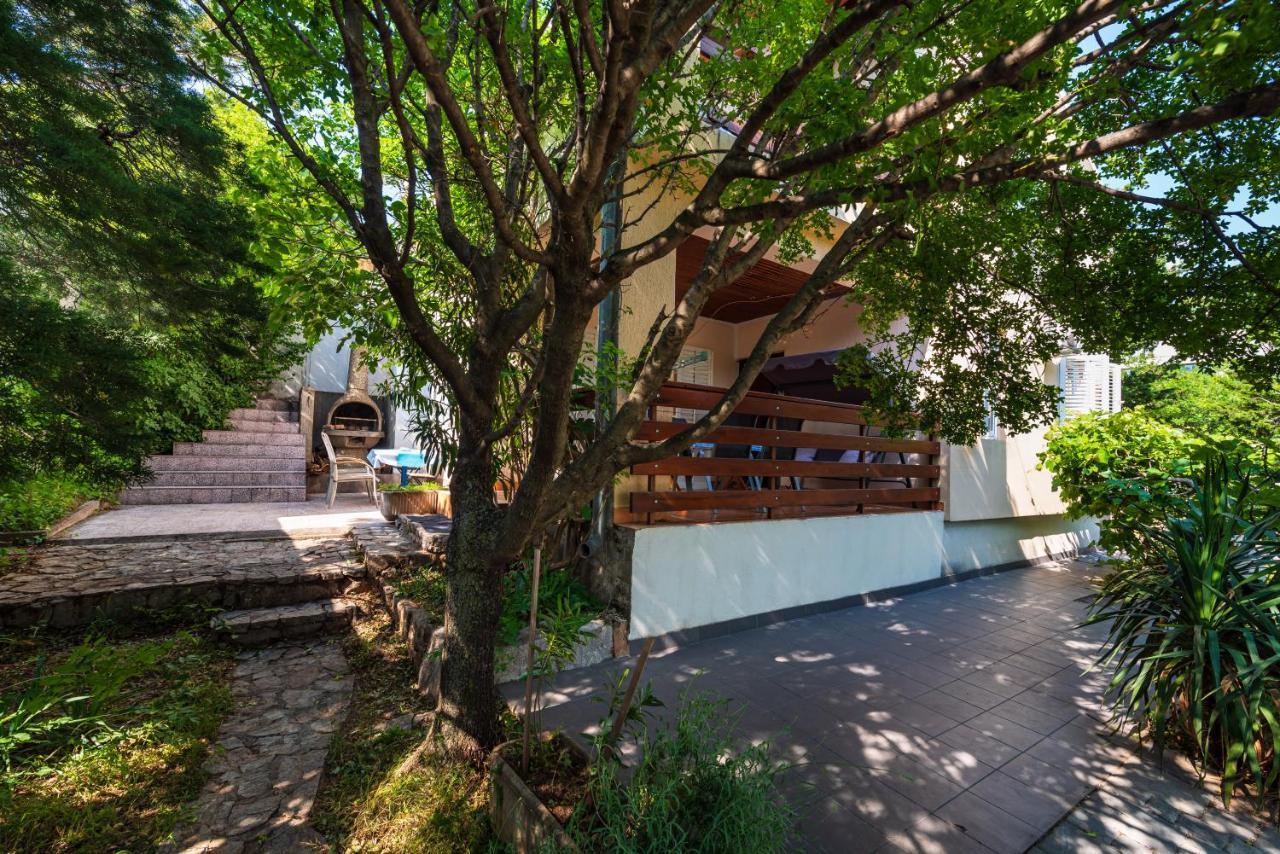 Vacation House Anna Карлобаг Экстерьер фото